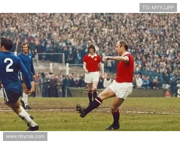 全球年薪最高的足球明星揭晓背后的财富与荣耀之路